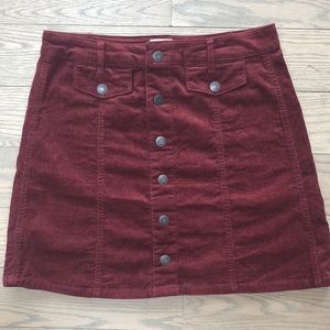 Burgundy Red mini skirt size 6!